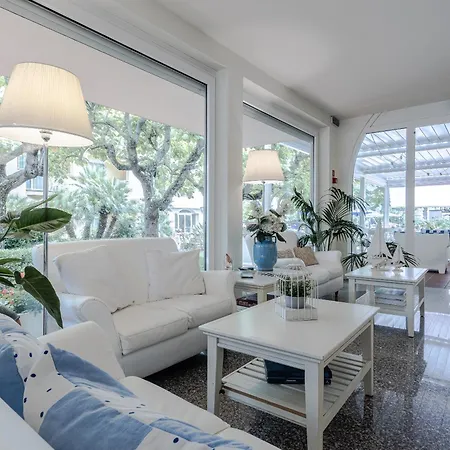 מלון דירות Sport & Residenza צ'סנטיקו