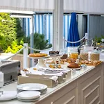 アパートホテル Sport & Residenza チェゼナーティコ